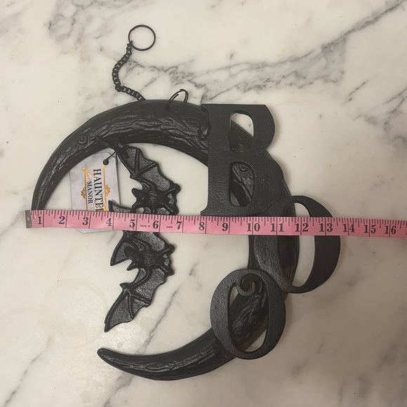 “BOO” Crescent Moon/Bat Halloween Hanging Sign - Picture 4 of 4